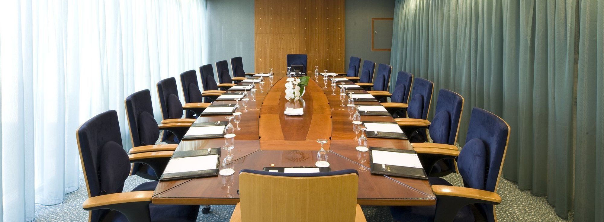Hotel Okura Amsterdam - The Leading Hotels Of The World Facilités photo The meeting room of the European Economic and Social Committee