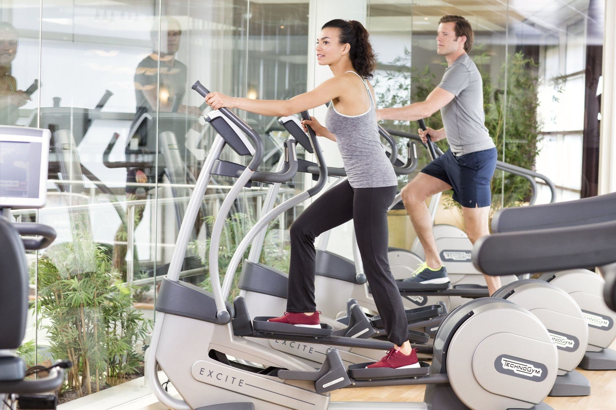 Hotel Okura Amsterdam - The Leading Hotels Of The World Extérieur photo Elliptical cross trainer
