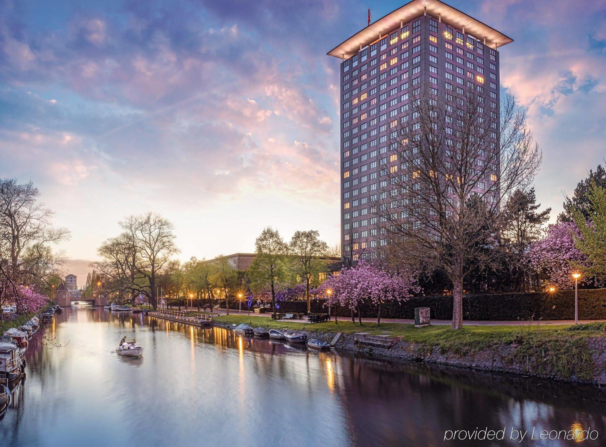 Hotel Okura Amsterdam - The Leading Hotels Of The World Extérieur photo The Riverfront